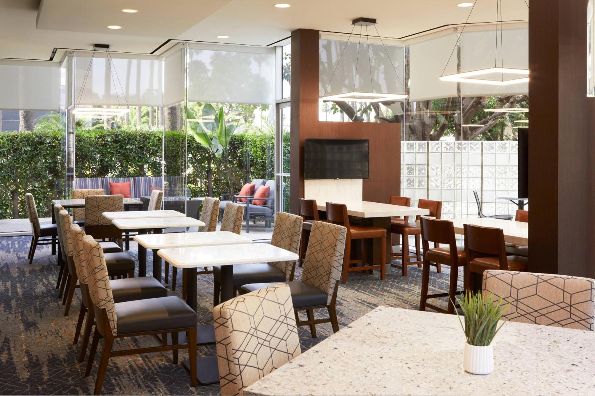 Courtyard By Marriott Los Angeles Lax / Century Boulevard Dış mekan fotoğraf