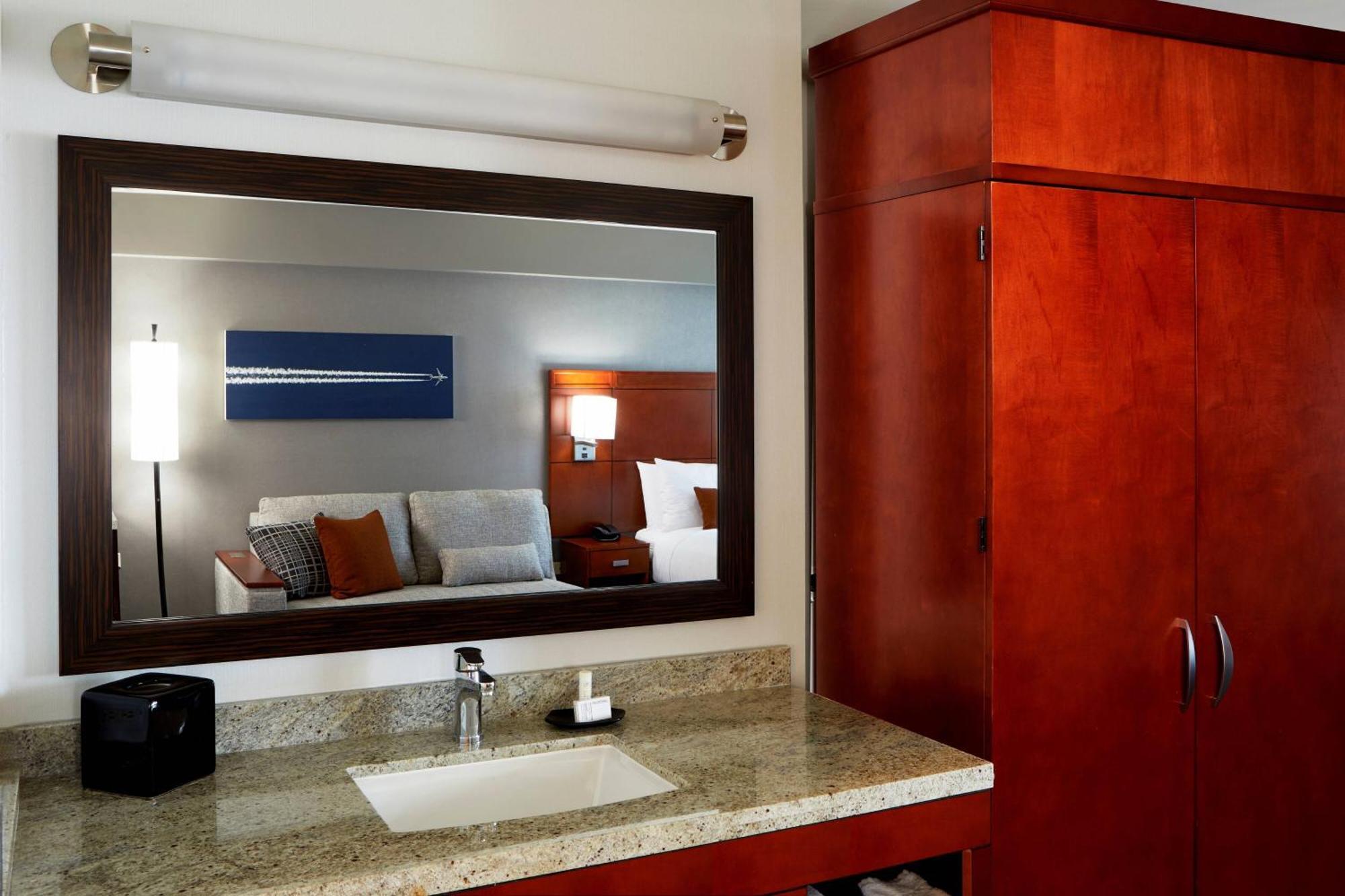 Courtyard By Marriott Los Angeles Lax / Century Boulevard Dış mekan fotoğraf